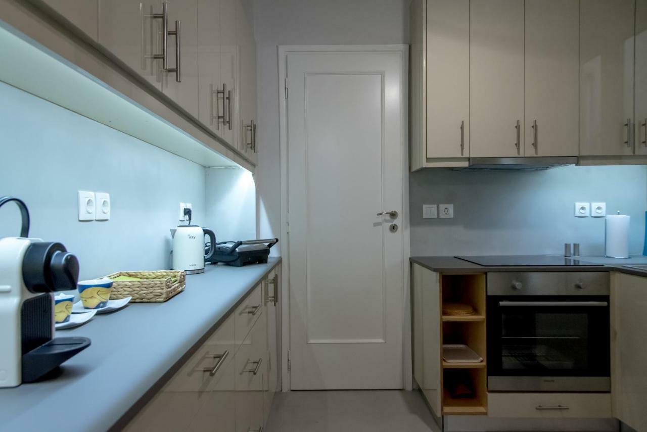 Darsiss 2 - Museum Apartment Athena Bagian luar foto