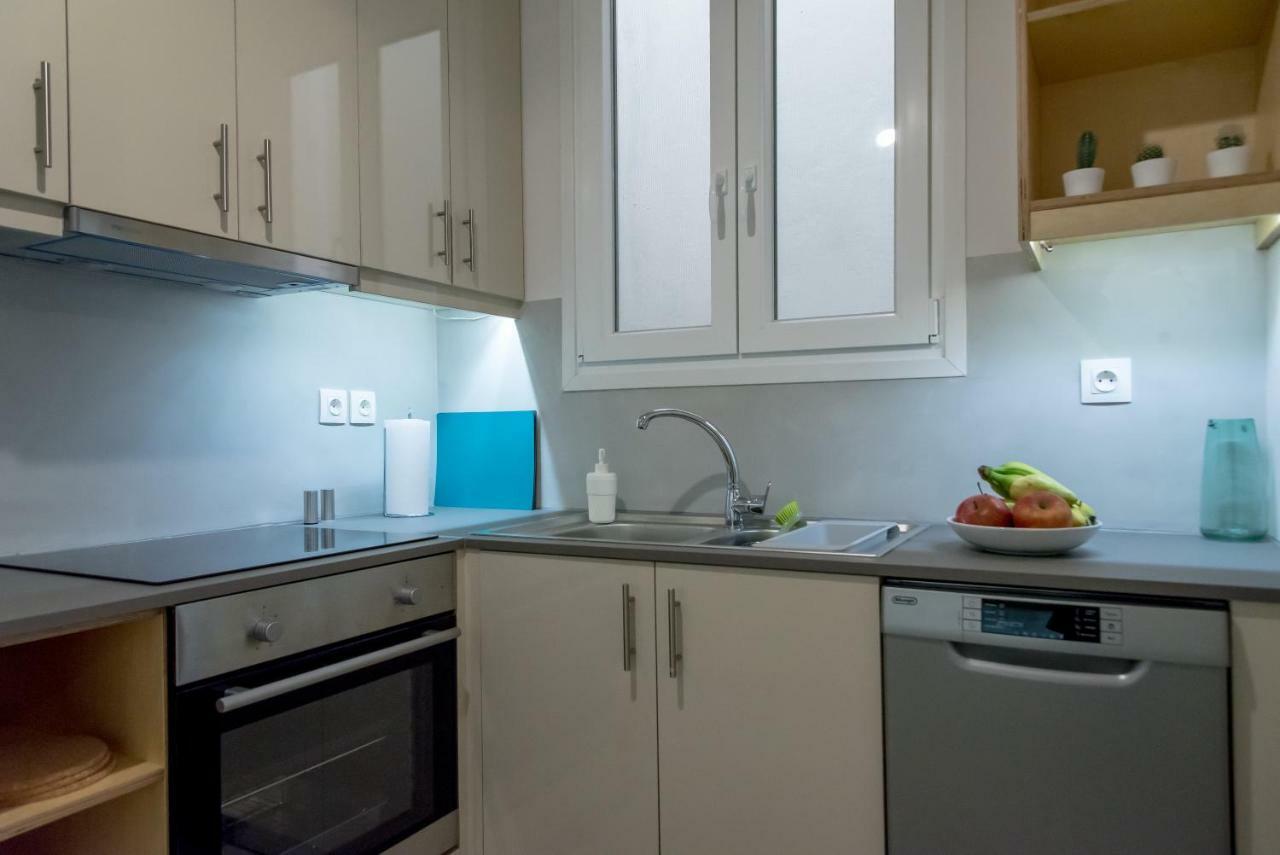 Darsiss 2 - Museum Apartment Athena Bagian luar foto